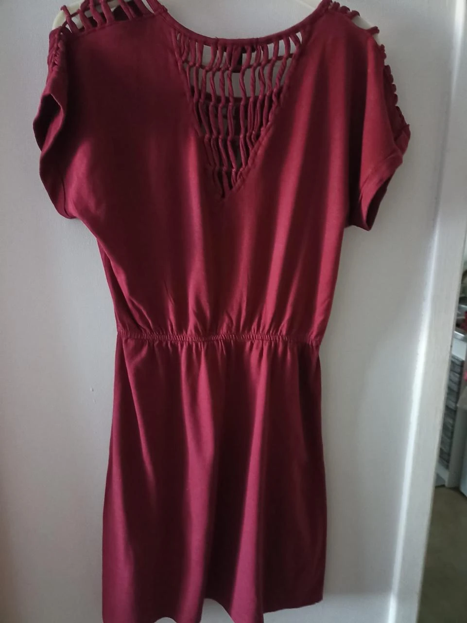 Robe d'été bordeaux – Détails tressés – Jennyfer (XS)